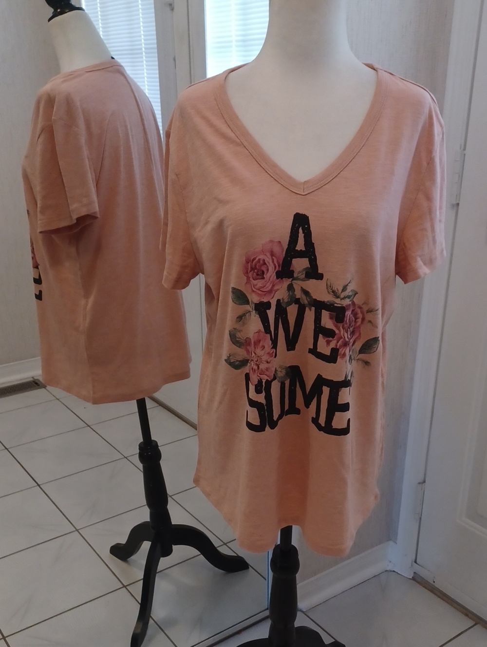 4/$40 "Awesome" Peach Floral V-Neck Tee - Size 1X